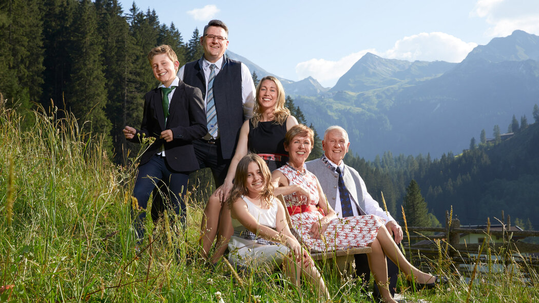 adler inn tyrol mountain resort familie stock gastgeber hintertux