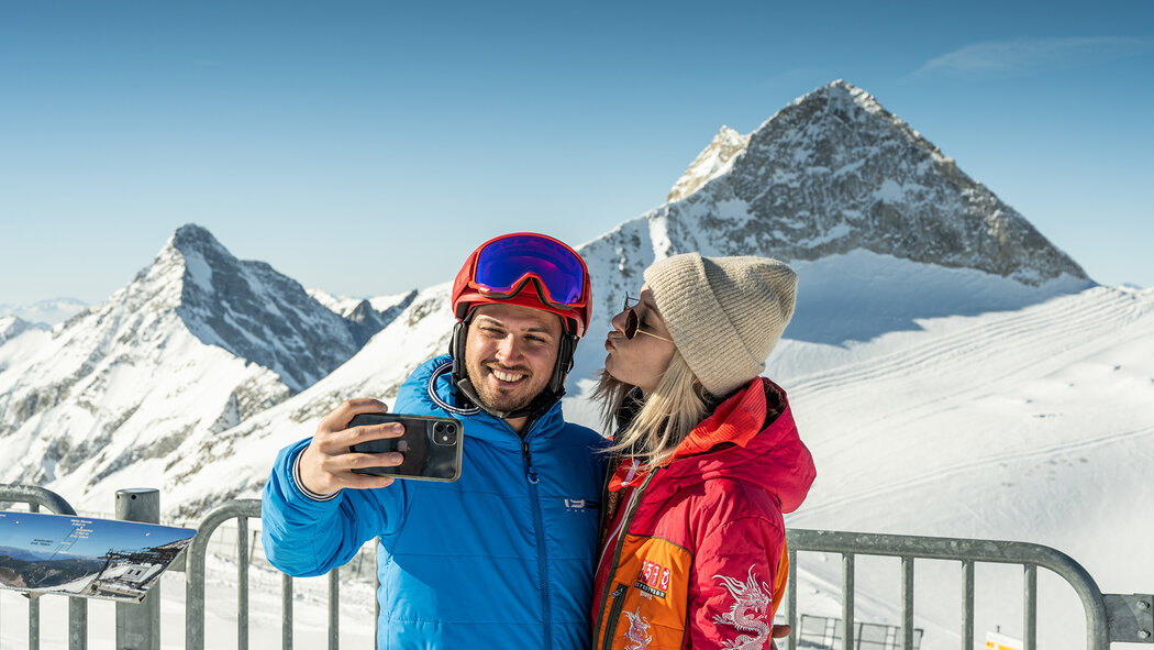 hintertuxer gletscher skifahren snowboarden olperer